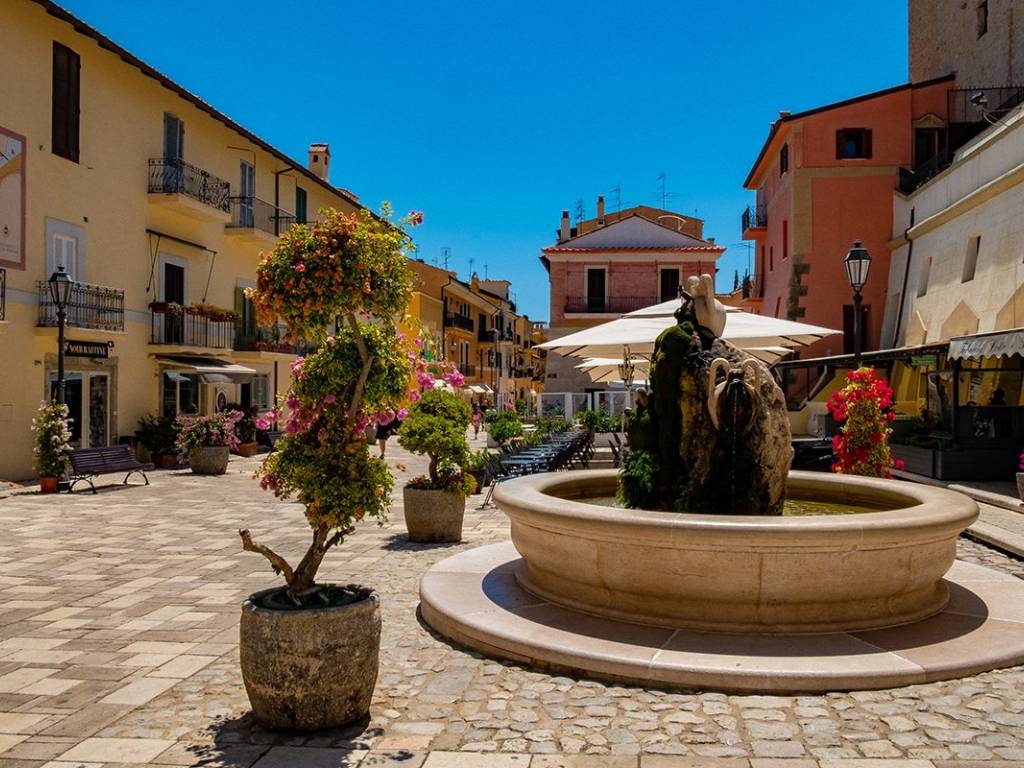Appartamento a San felice circeo in Piazza Vittorio Veneto - Foto 5