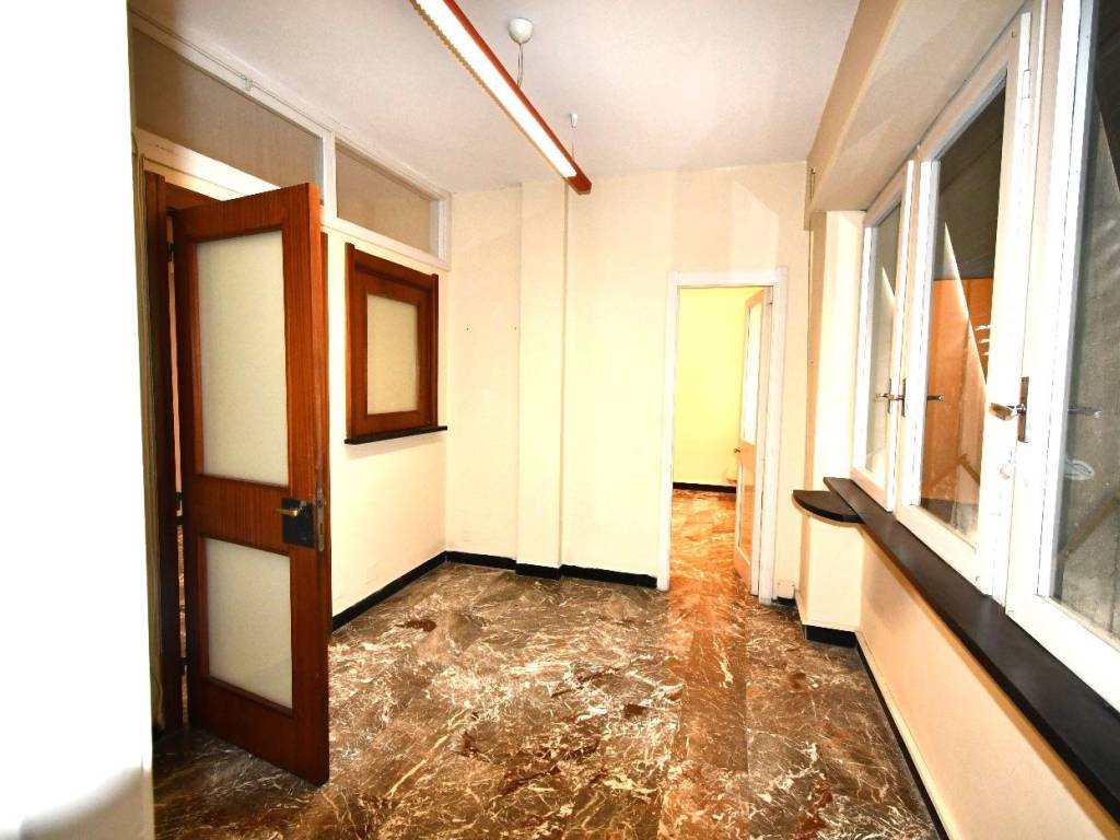 Appartamento a Chiavari in Galleria Di Corso Giuseppe Garibaldi, 4 - Foto 2