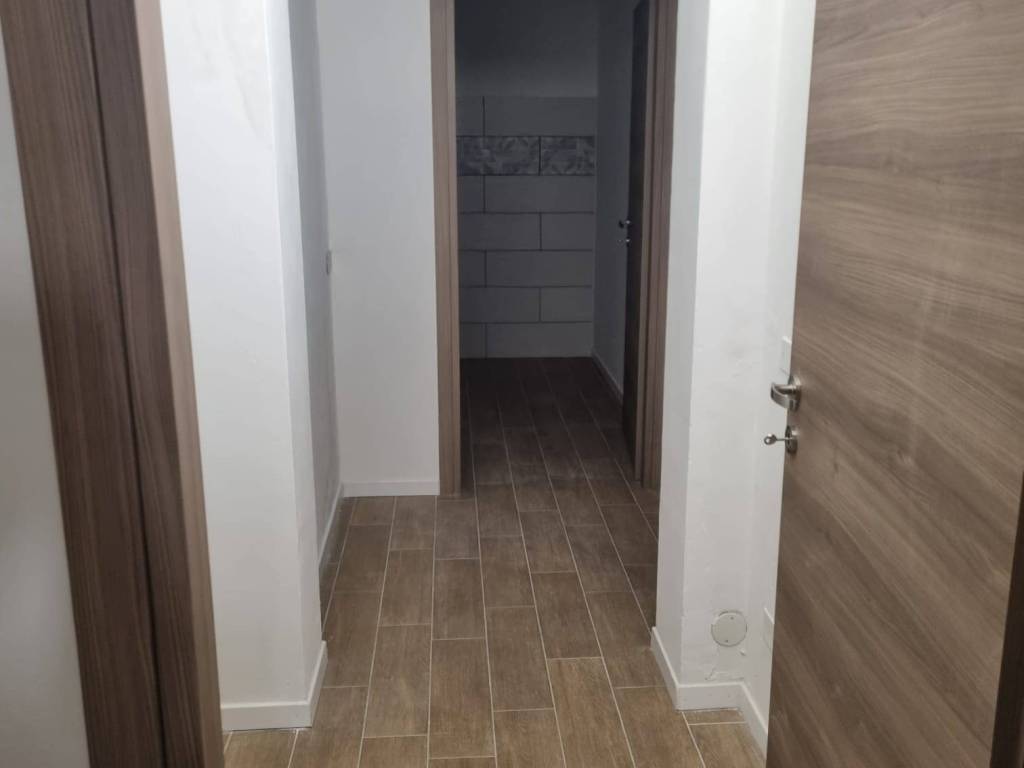 Appartamento a Trecate in Via Girondella - Foto 3