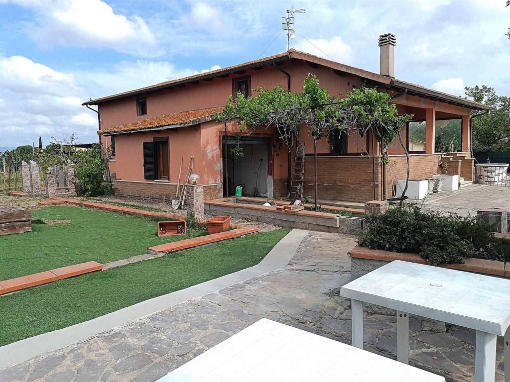 Villa a Grosseto in 5 KM DA GROSSETO 5 KM DAL MARE - Foto 4