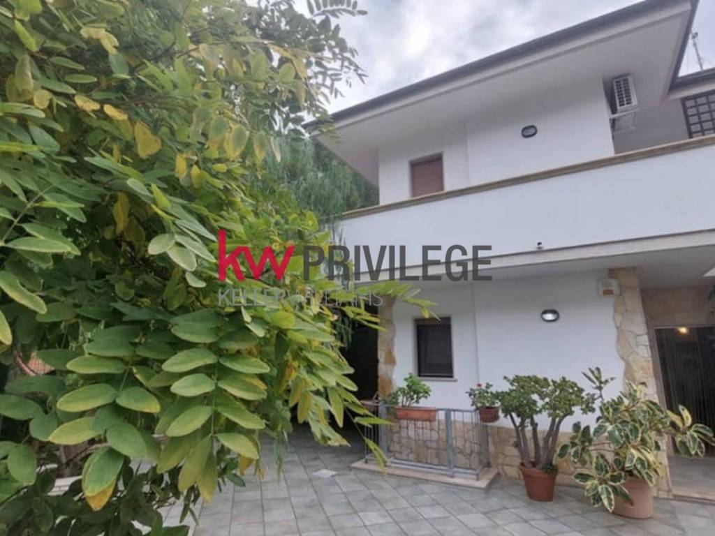 Villa a Carovigno in Via Fortore - Foto 5
