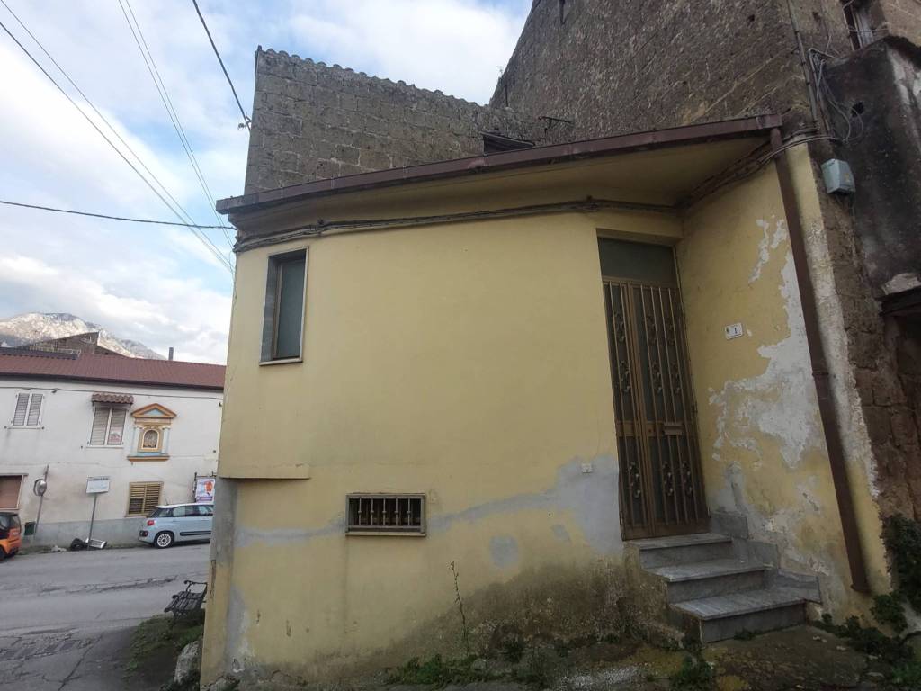 Casa indipendente a Airola in Via Parata - Foto 2