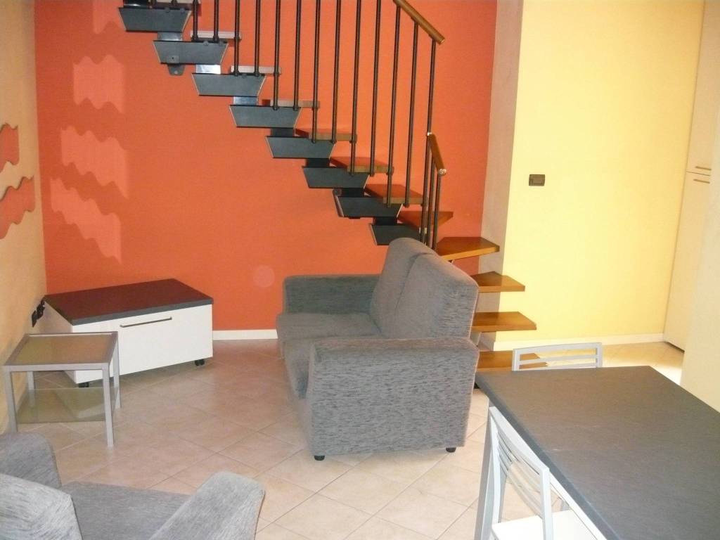 Appartamento a Cremona in Via Stefano Leonida Bissolati, 88 - Foto 2