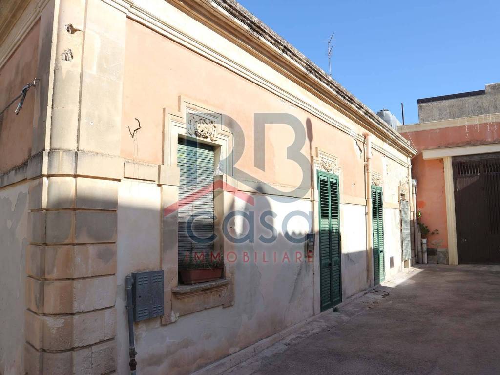 Casa indipendente a Ispica in Via Francesco Petrarca - Foto 2