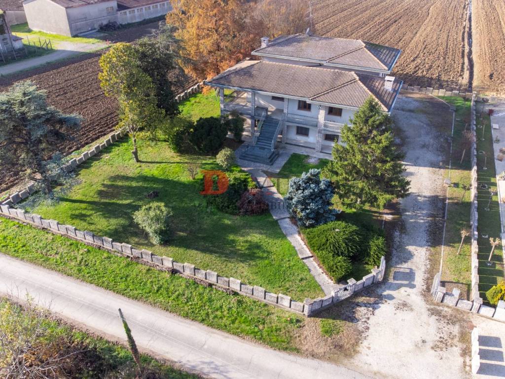 Villa a Castel d'ario in Via Merlongola, 4 - Foto 2