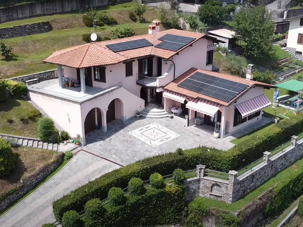 Villa a Laveno-mombello in Vicolo Professor Aubel, 1 - Foto 3