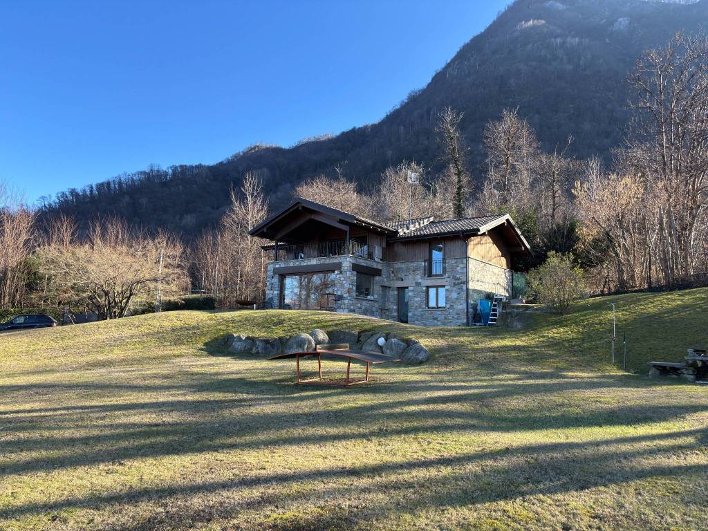 Villa a Castelveccana in Località Pira Pianeggi, 32 - Foto 3
