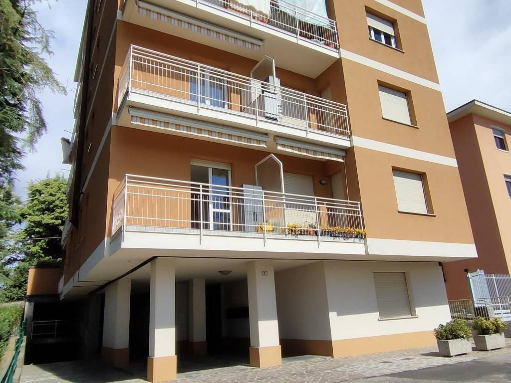 Appartamento a Casatenovo in Via Cesare Cantù - Foto 2