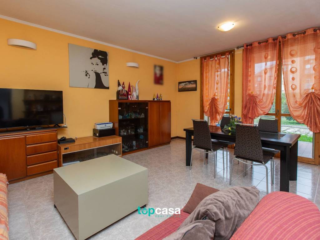 Villetta a schiera a Busto arsizio in Via Messina, 10 - Foto 3