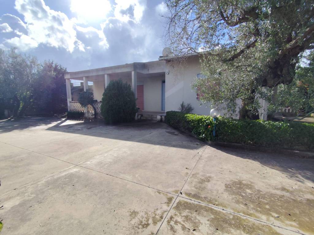 Villa a Vittoria in Via Enzo Maganugo, 32 - Foto 2