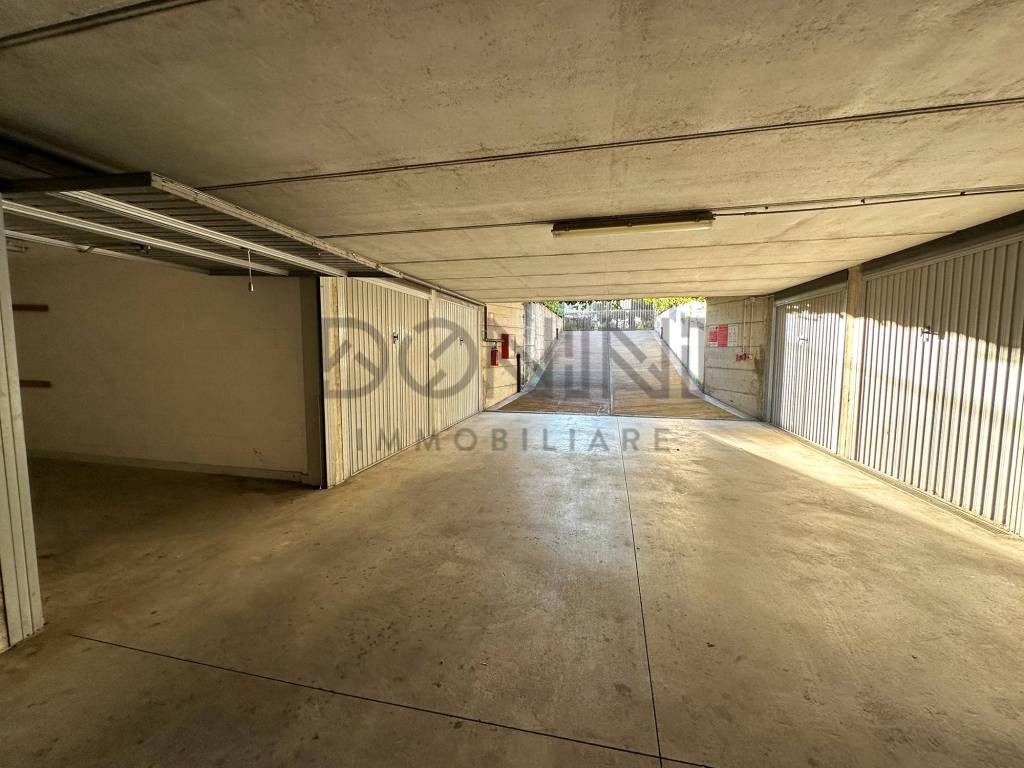 Box / garage a Tradate in Via Paolo Thaon de Revel, 6 - Foto 5