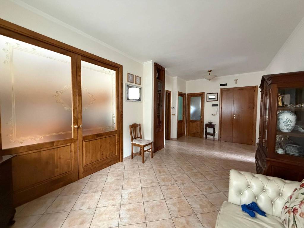 Appartamento a Ginosa in Via Enrico De Nicola, 10 - Foto 2