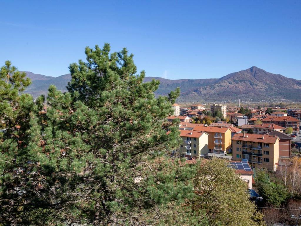 Villa a Avigliana in Via Cavalieri di Vittorio Veneto - Foto 5