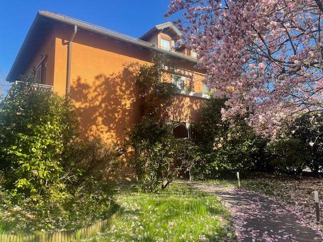 Villa a Gavirate in Via Calcinate, 2 - Foto 2