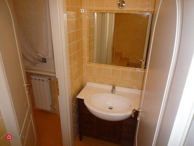 Villa a Pietrasanta in Via Castruccio Castracani, 13 - Foto 3