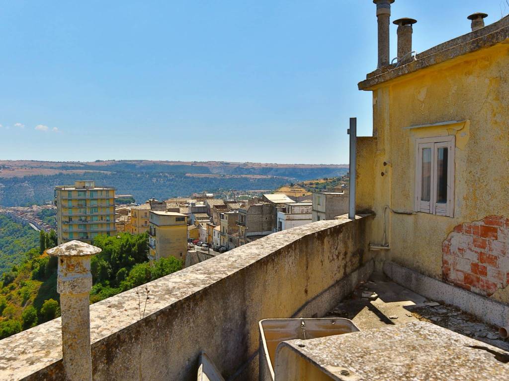 Casa indipendente a Ragusa in Via Roma, 2 - Foto 2