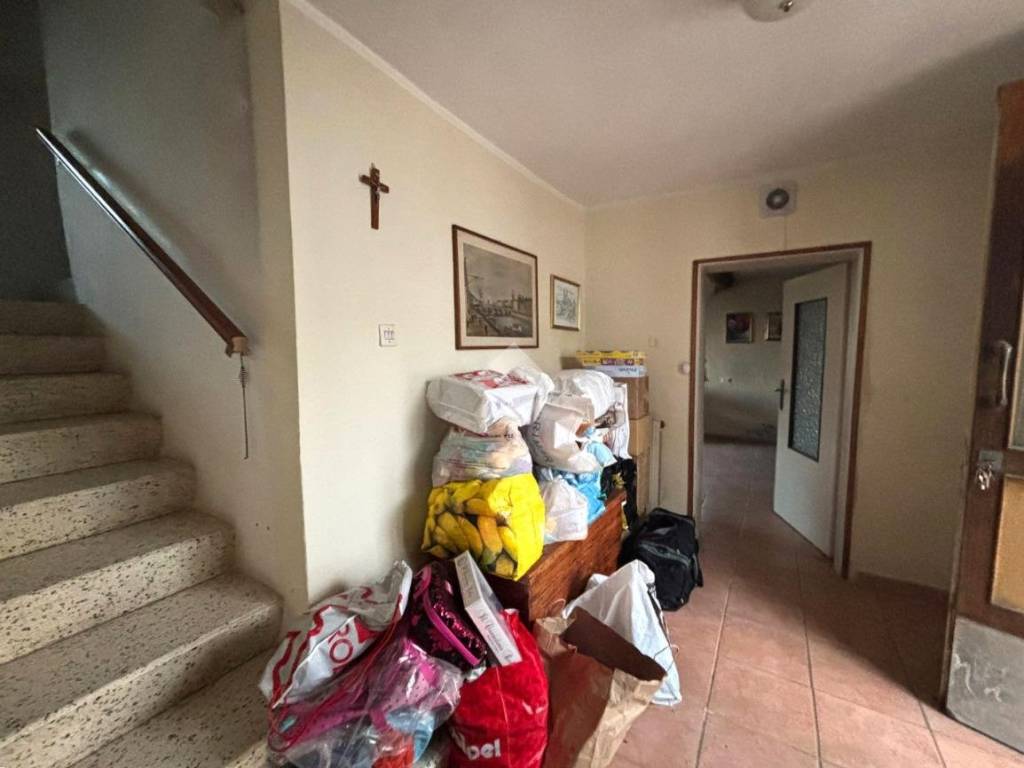 Casa indipendente a Roncoferraro in Via Gulli Comandante - Foto 4