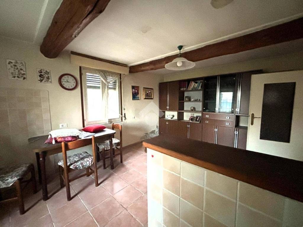 Casa indipendente a Roncoferraro in Via Gulli Comandante - Foto 5