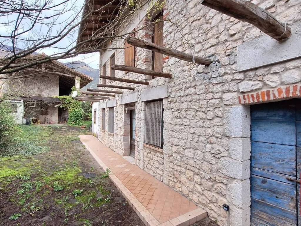 Villa a Aviano in Via Selva, 95 - Foto 2