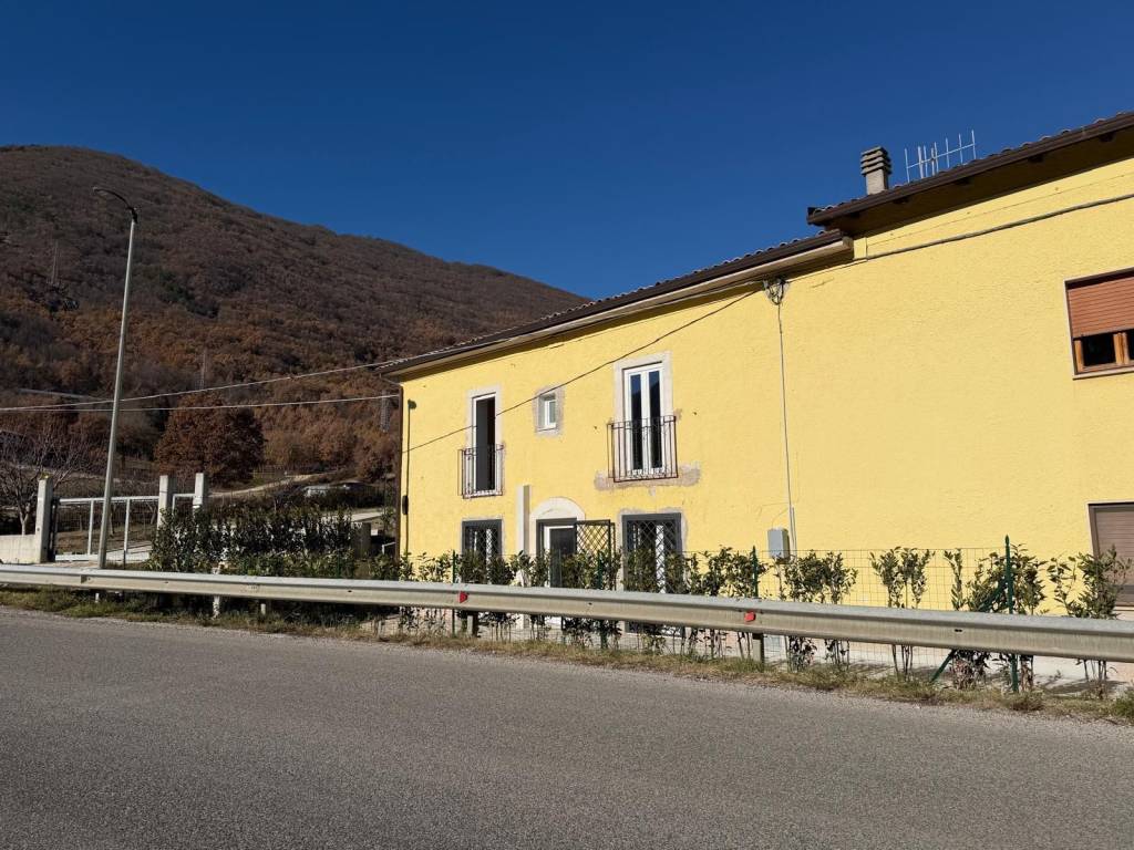 Casa indipendente a Scoppito in Occhibelli - Foto 3