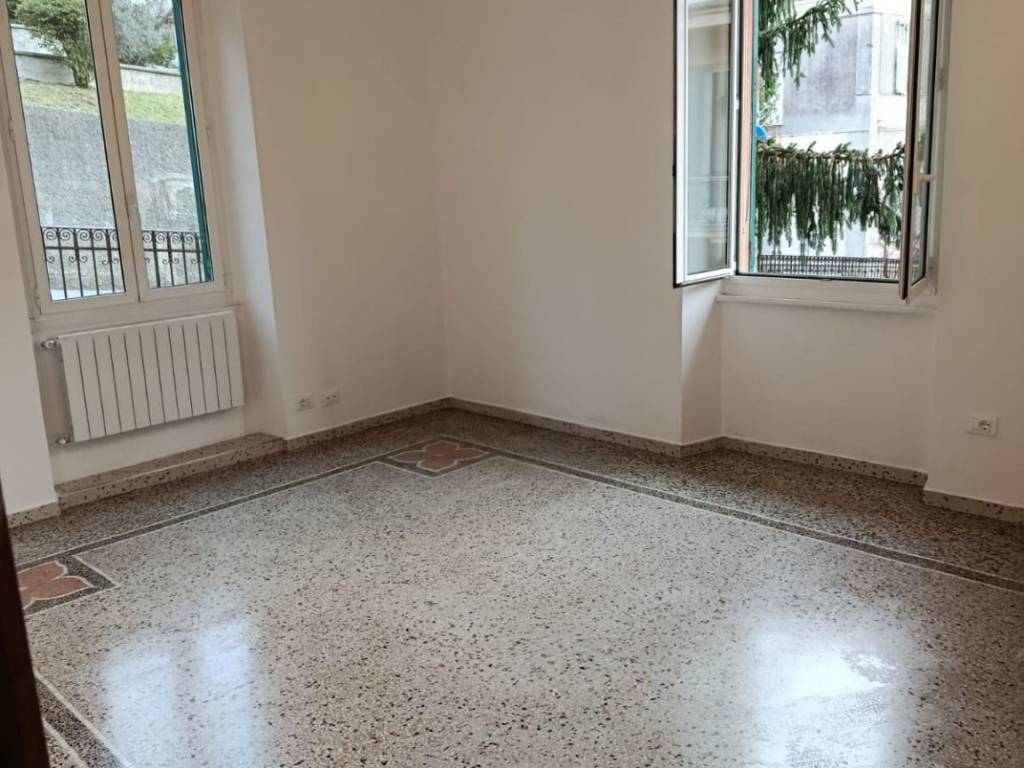 Appartamento a Genova in Salita di Santa Maria della Sanità - Foto 4