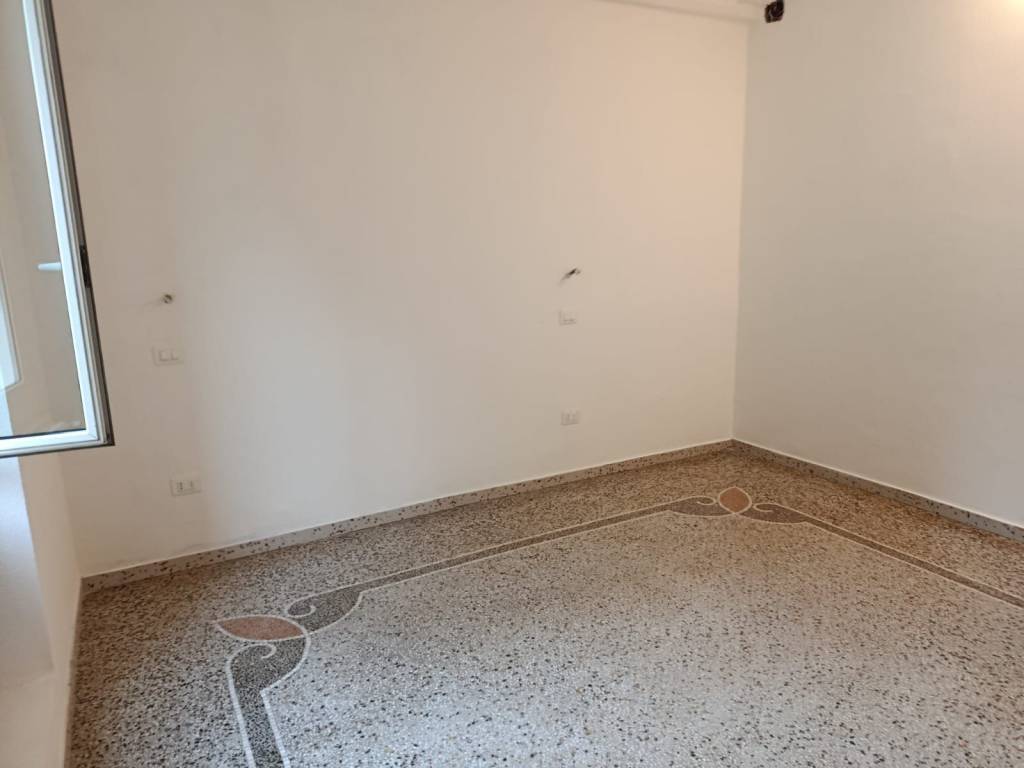 Appartamento a Genova in Salita di Santa Maria della Sanità - Foto 5