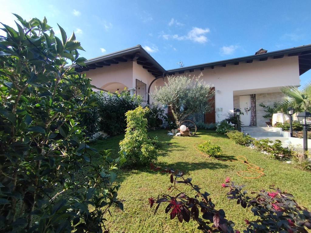 Villa a Cuggiono in Via Aldo Moro - Foto 3