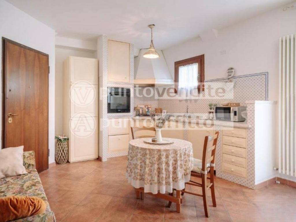 Appartamento a Lucca in Via San Marco, , 36 - Foto 2
