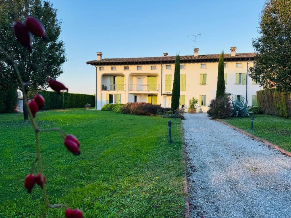 Villa a Castel goffredo in via. Strada Acquafredda - Foto 2