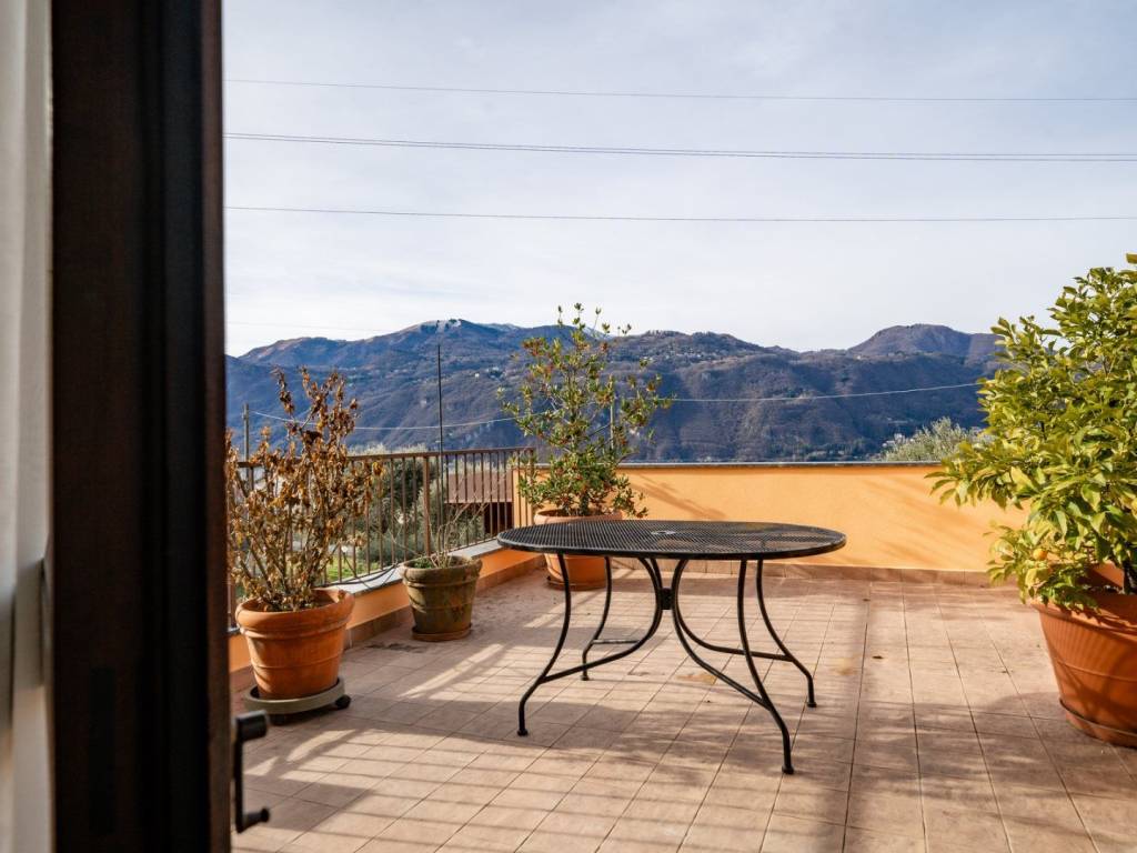 Appartamento a Lierna in Via Privata degli Ulivi 30 - Foto 5