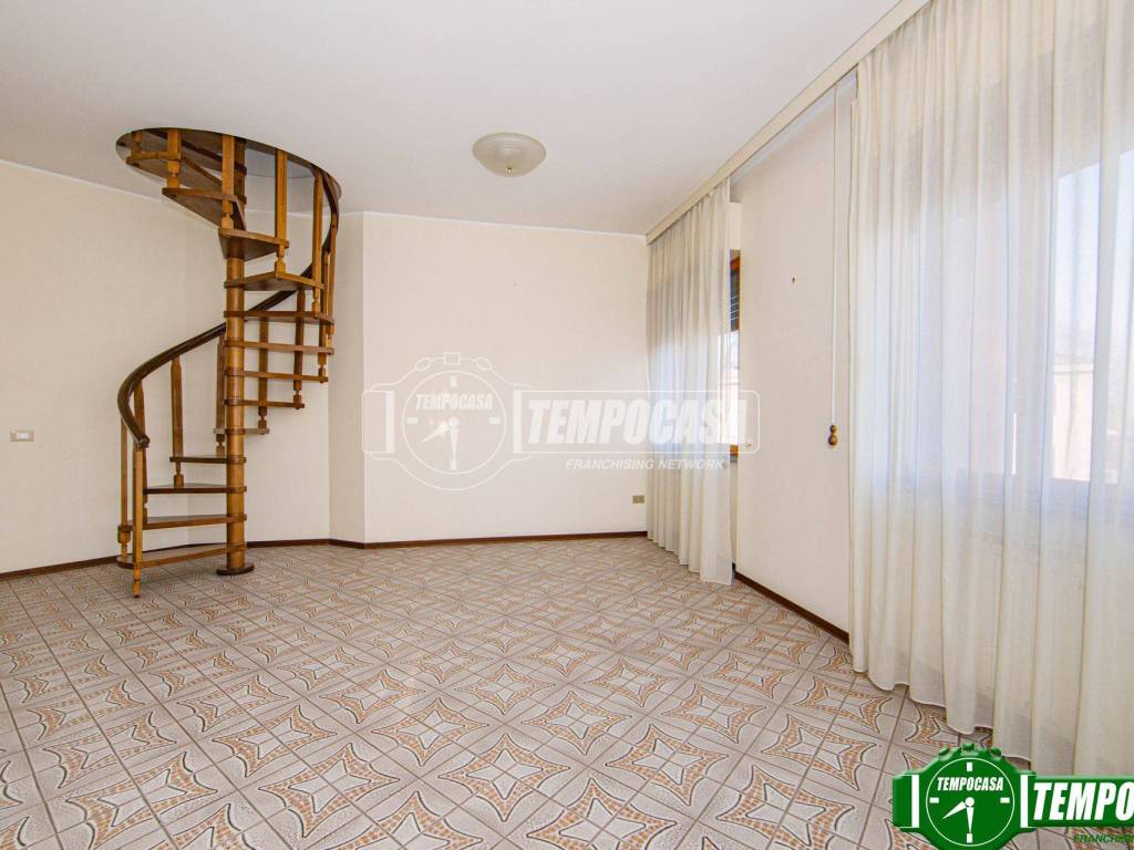 Appartamento a Voghera in Via Leon Battista Alberti - Foto 2