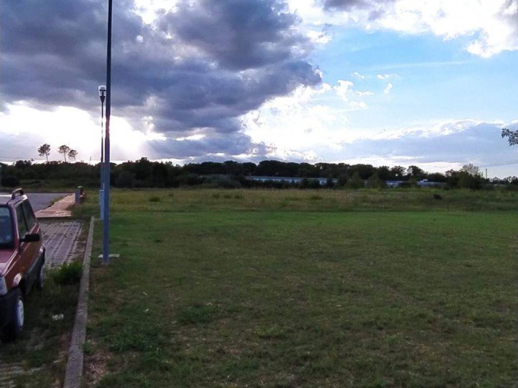 Terreno a Castiglione del lago in Via Ugo Foscolo - Foto 5