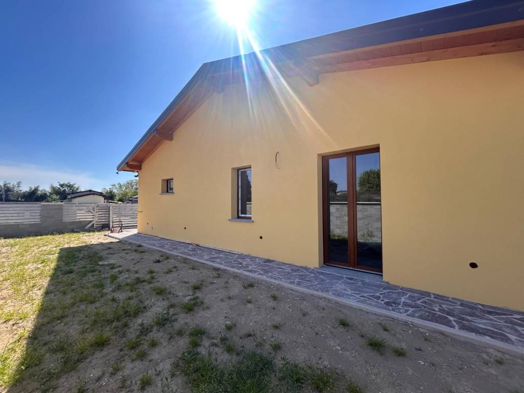 Villa a Garlasco in Via Alagna - Foto 2