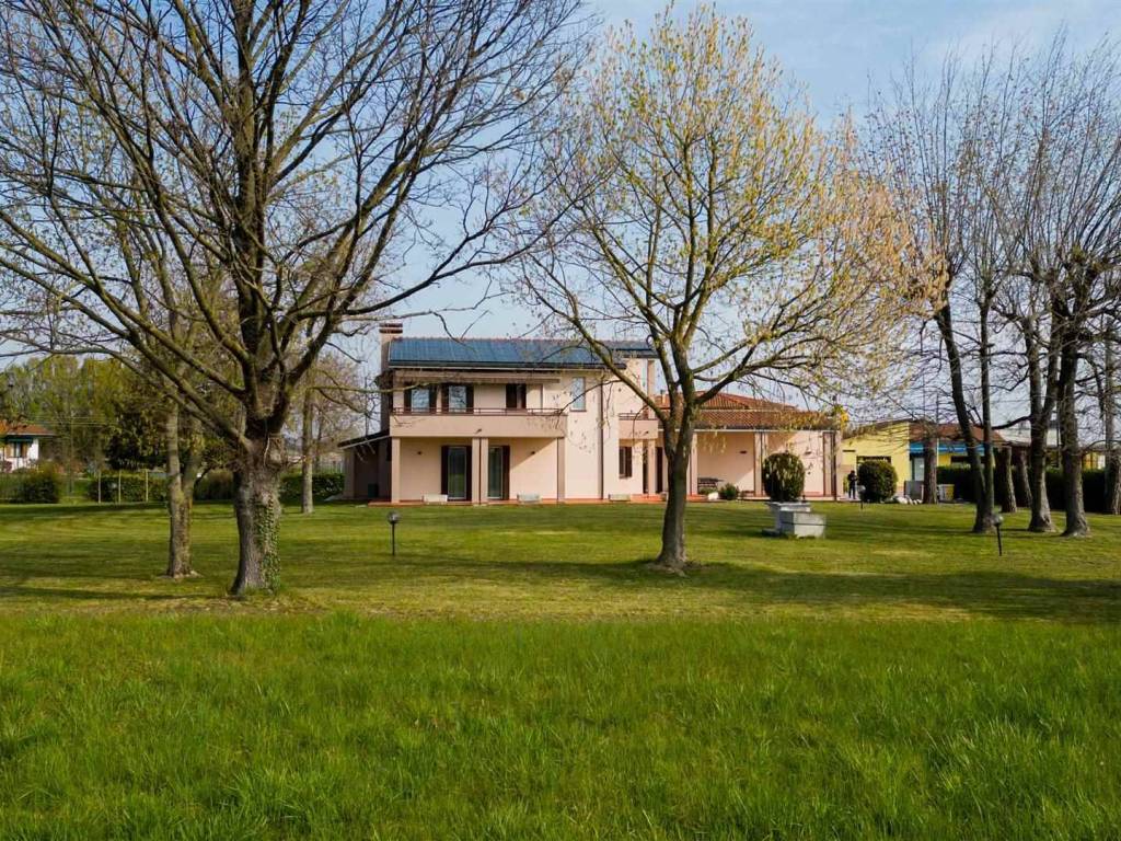 Villa a Annone veneto in Via Girardini , 1 - Foto 2