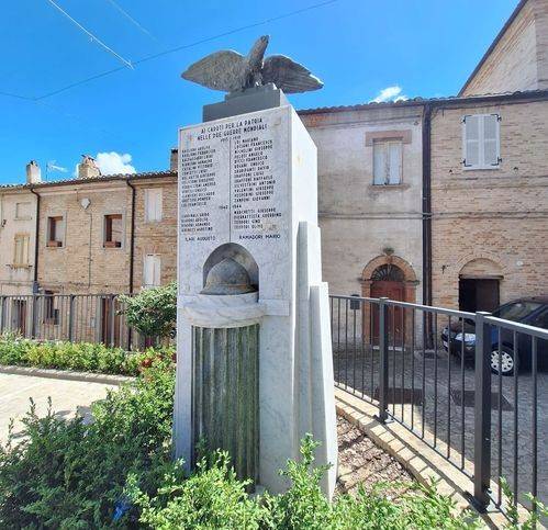 Rustico / casale a Belmonte piceno in Piazza 2 - Foto 3