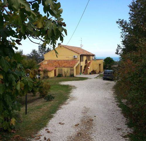 Rustico / casale a Fermo in Via Vallescura 1 - Foto 2