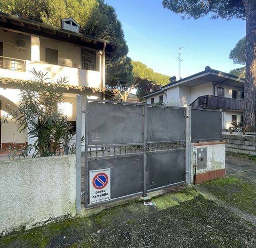 Casa indipendente a Comacchio in Via Giotto 21 - Foto 2