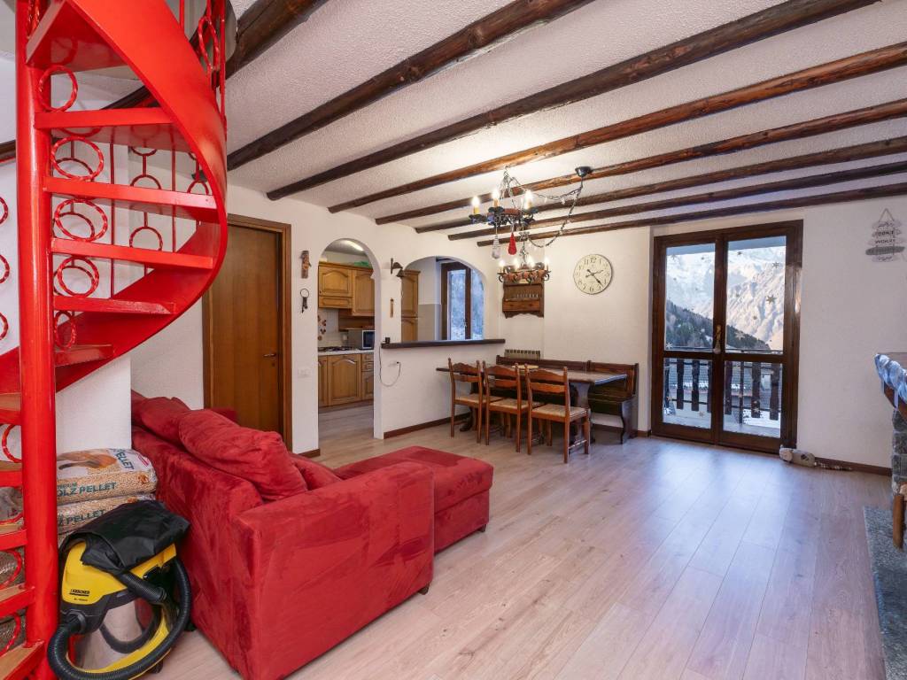 Appartamento a Valbondione in Via Quartiere Valletera, 5 - Foto 5