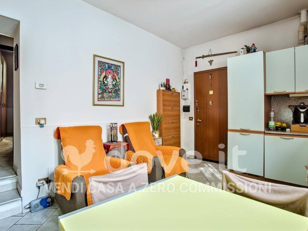 Appartamento a Gavirate in Via Gerli Arioli, 7 - Foto 2