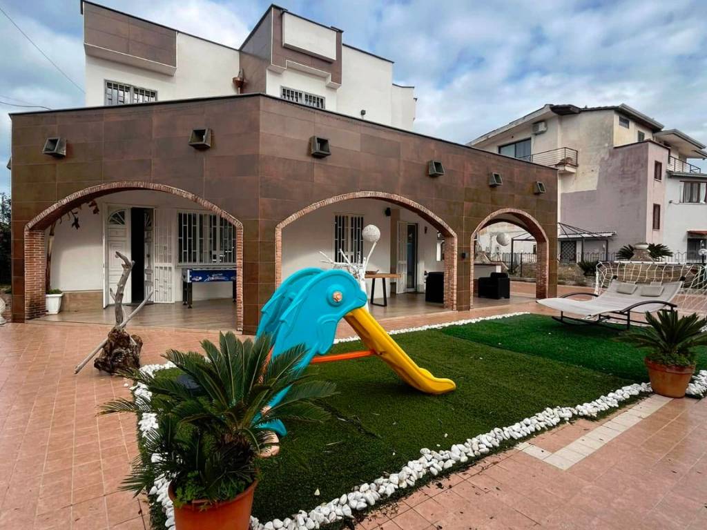 Villa a Castel volturno in Viale Tommaso Masaccio - Foto 2