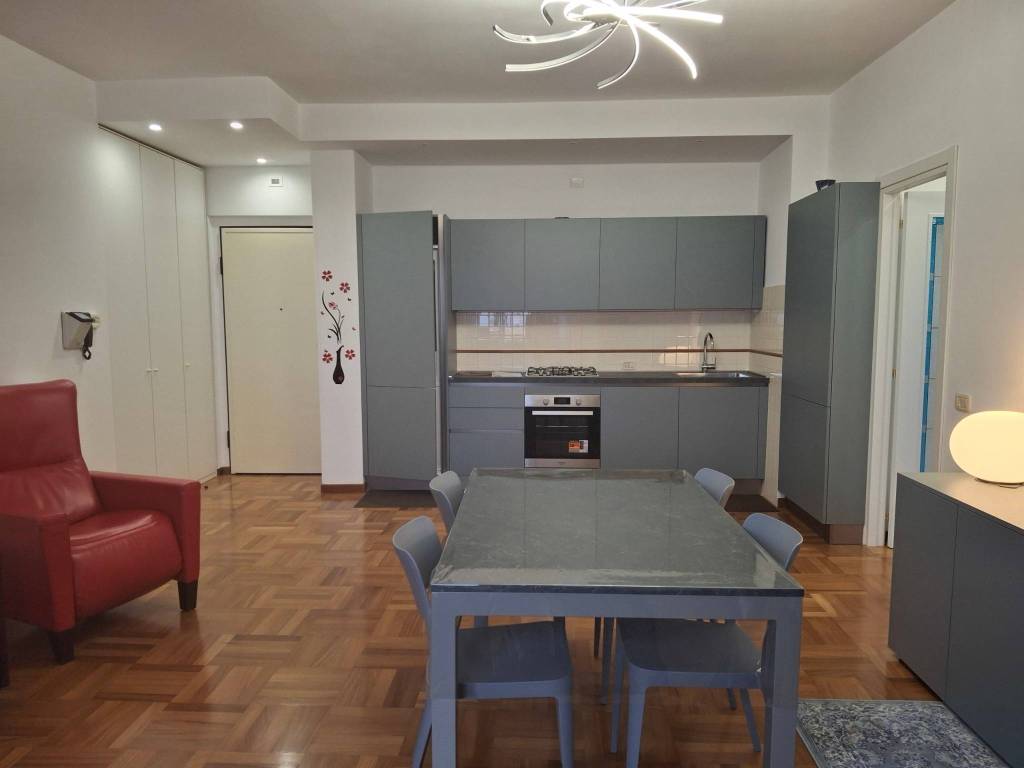 Appartamento a Civitanova marche in Viale Vittorio Veneto - Foto 4