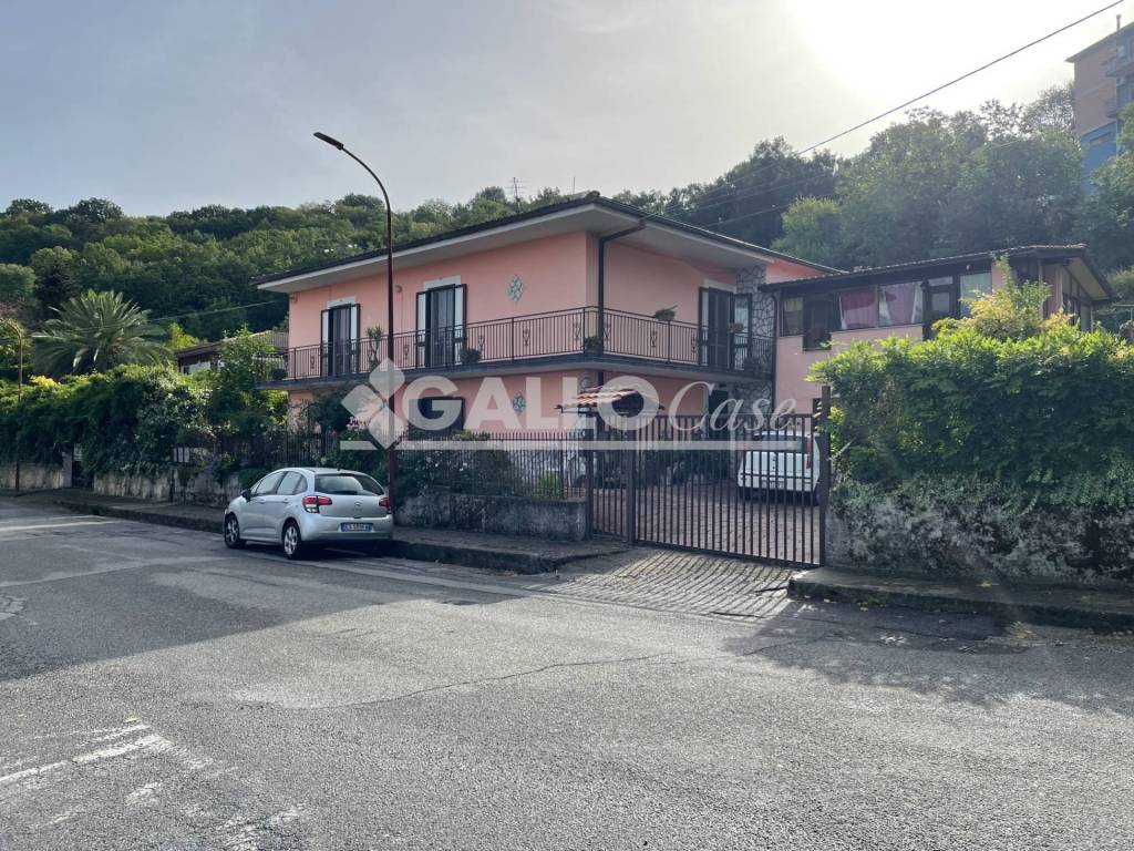 Villa a Rovito in Via Guzzolino - Foto 3