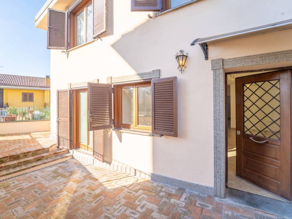 Villa a Albano laziale in Via Appia Nuova, 17 - Foto 2