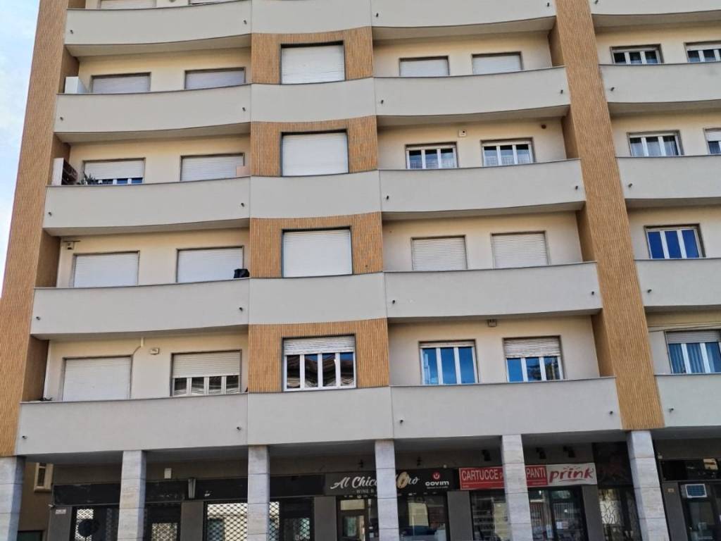 Appartamento a Chieri in Via Vittorio Emanuele II, 14 - Foto 2