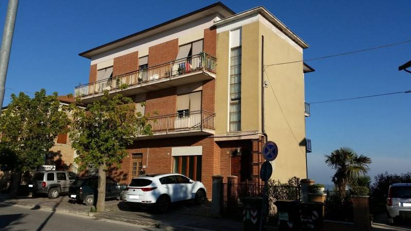 Appartamento a Loro piceno in Viale della Vittoria - Foto 3