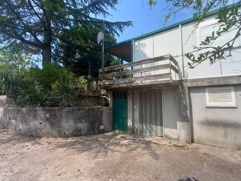 Villa a Tivoli in Via dei Faggi - Foto 2