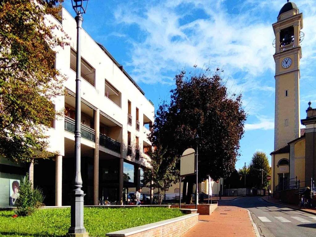 Appartamento a Gerenzano in Piazza Alcide De Gasperi - Foto 3