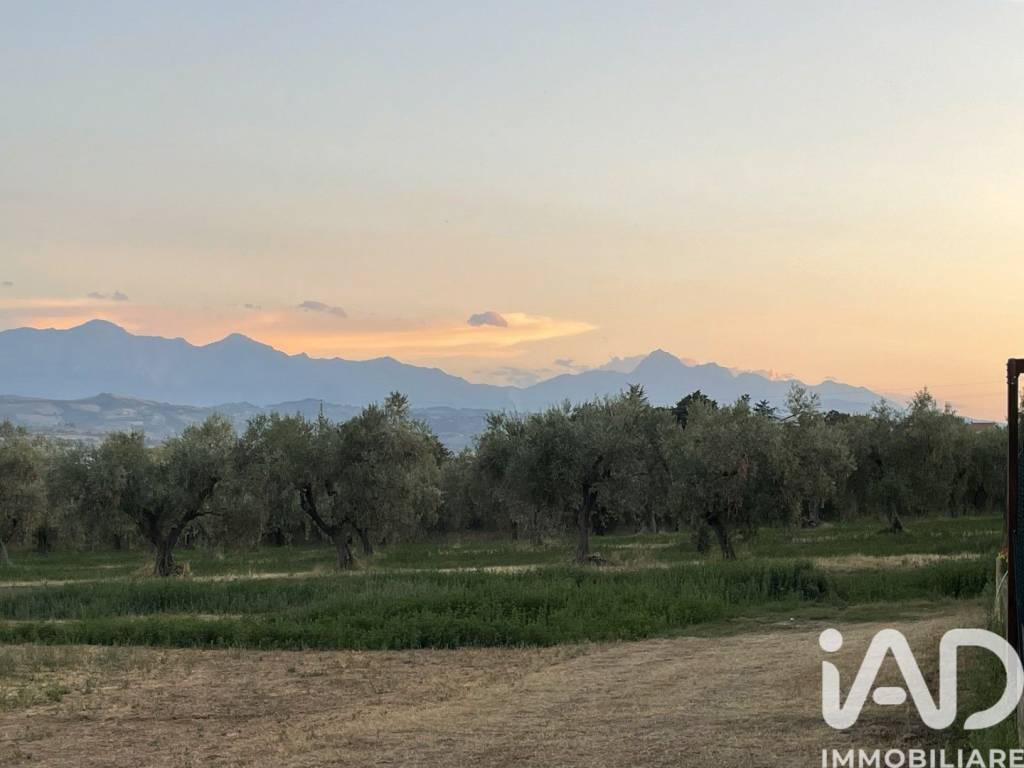 Rustico / casale a Roseto degli abruzzi in Via Leonardo da Vinci, 2 - Foto 2