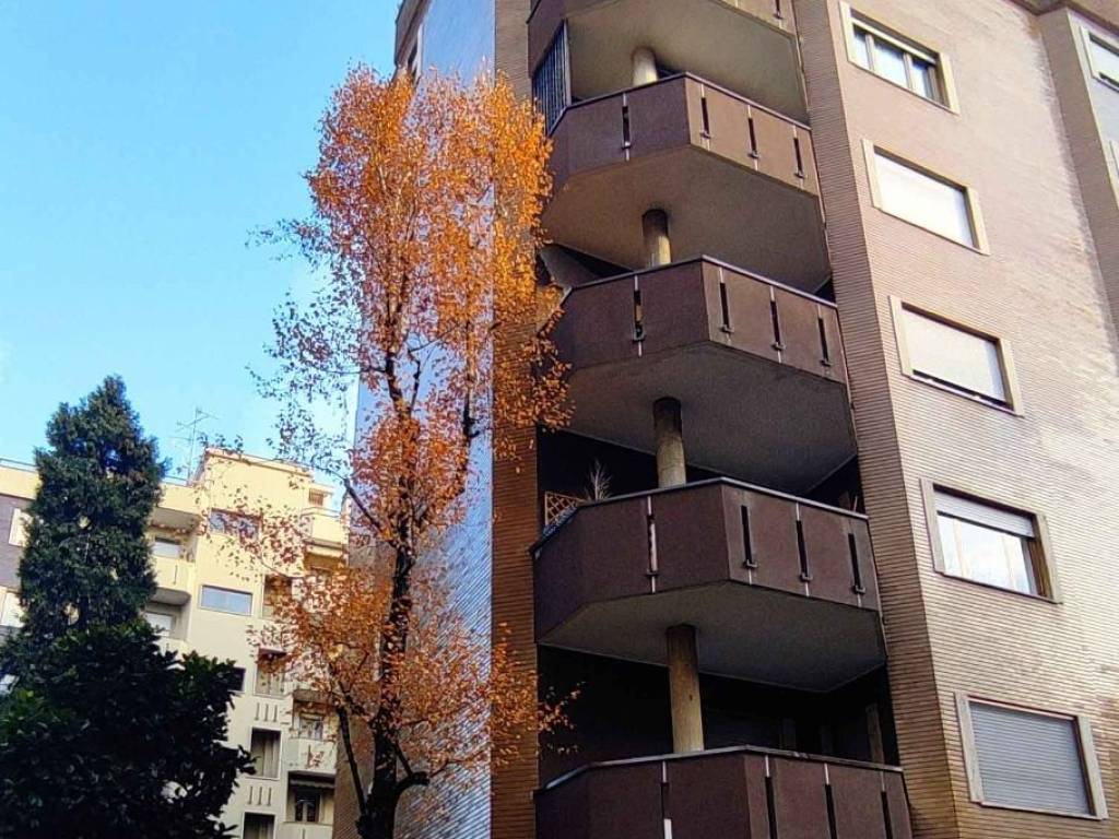 Appartamento a Saronno in Via Roma - Foto 3