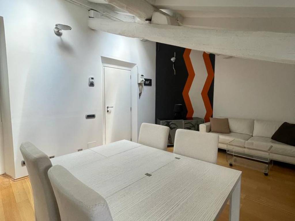Appartamento a Como in Via Alessandro Volta, 57 - Foto 3